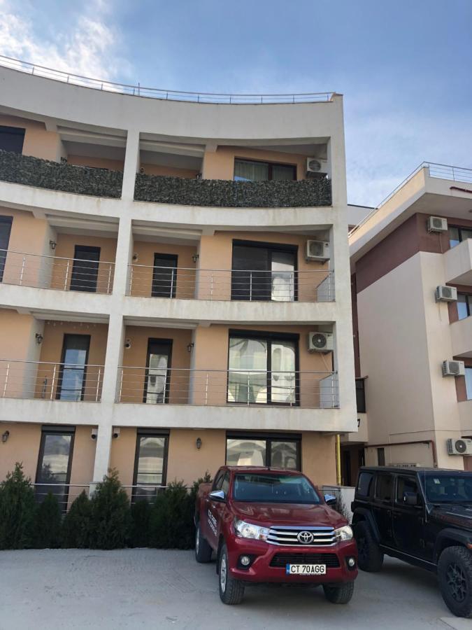 Appartement By The Sea à Năvodari Extérieur photo